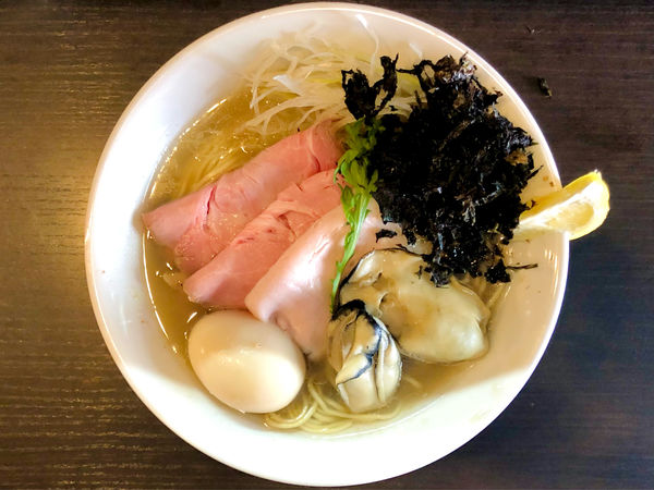 「★＜恒例月1限定＞ 特製 広島県産牡蠣出汁らぁめん(塩)🍜¥1,」@麺処 夏海の写真