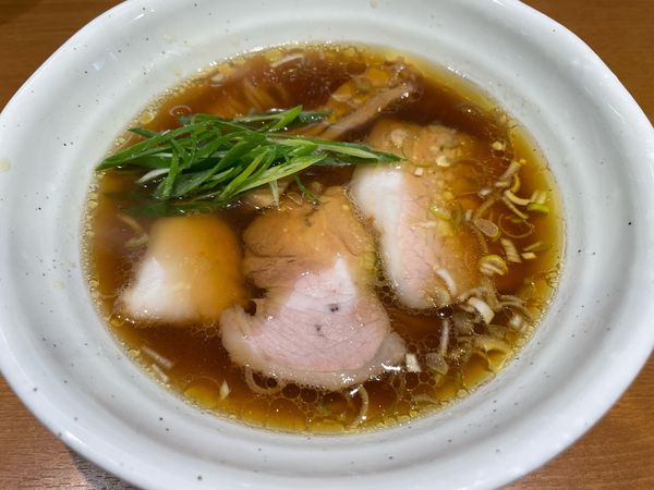 「中華そば醤油(980円)」@中華そば うえまちの写真