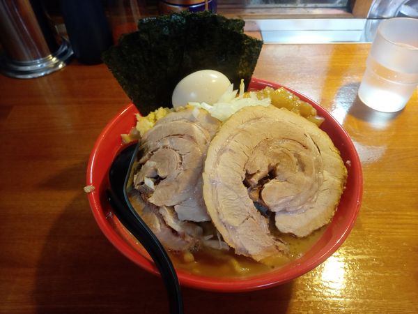 「中ラーメン（豚1枚）+チャーシュー+味玉+海苔」@麺屋 もりのの写真