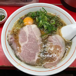 中華そば　750円