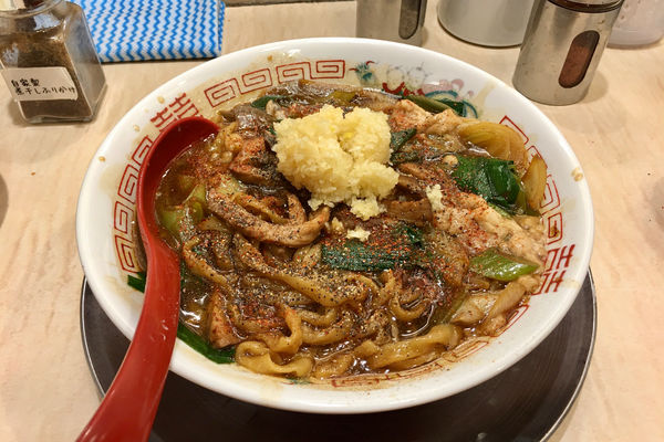 「スタミナらーめん 970円＋白飯 120円＋にんにく 120円」@食堂 七彩の写真