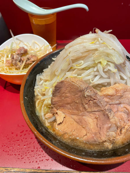 「ラーメン ヤサイ ネギ」@ラーメン二郎 荻窪店の写真