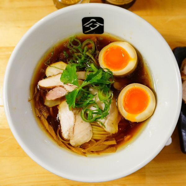 「特製鶏の中華そば＋鶏チャーシュー＋スーパードライ(小瓶)」@中華そば 髙野の写真