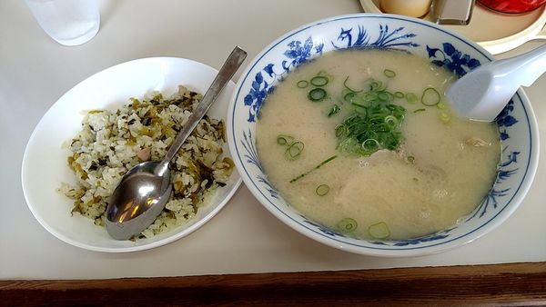 「高菜めしセット」@弁慶ラーメンの写真