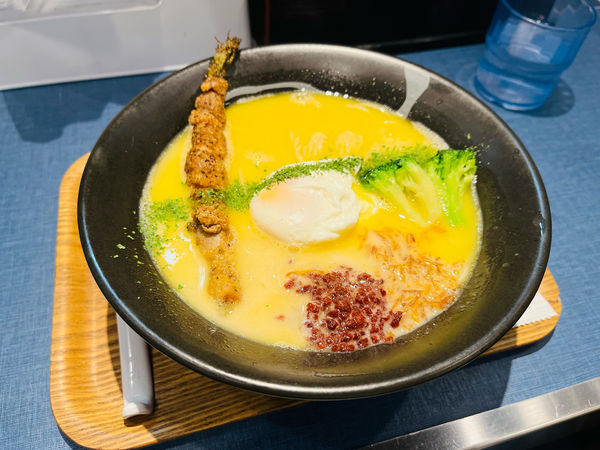 「鶏白湯そば」@麺巧 潮の写真