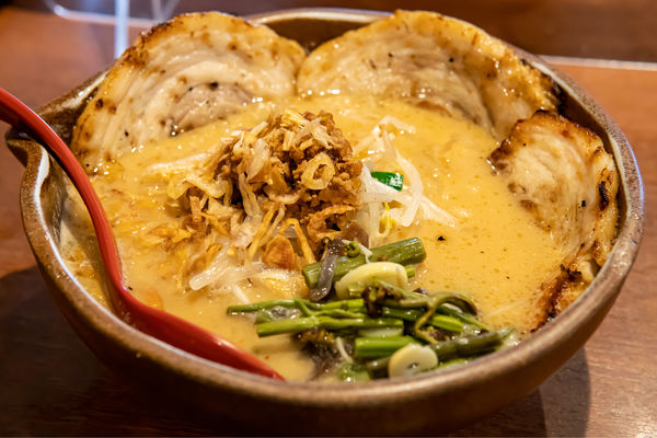 「信州味噌 炙りチャーシュー麺」@麺場 田所商店 木更津店の写真