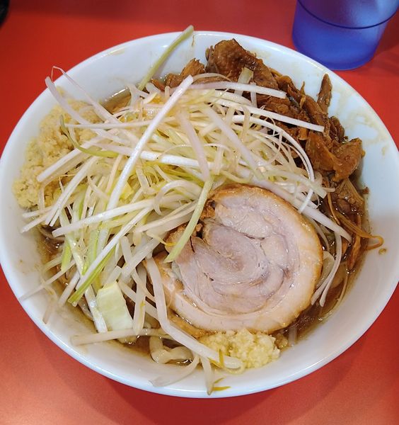 「らーめんミニ+味ネギ､鶏ほぐし､しょうが」@麺屋 桐龍 久喜店の写真