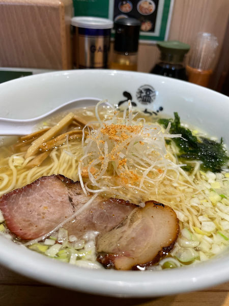 「塩ラーメン」@塩らーめん専門 ひるがお 人形町店の写真