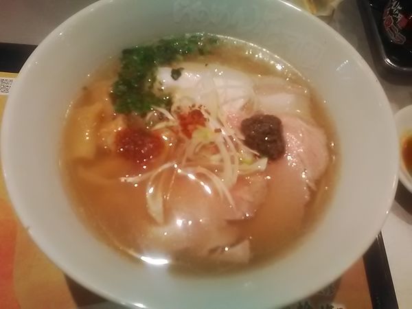 「真鯛と蛤の塩そば　金色不如帰(肉増)(1250円)」@らあめん花月嵐 馬橋店の写真