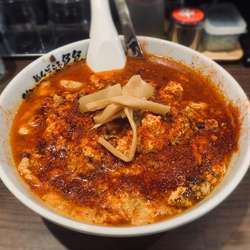 NEOたんたん麺（大辛￥880）他