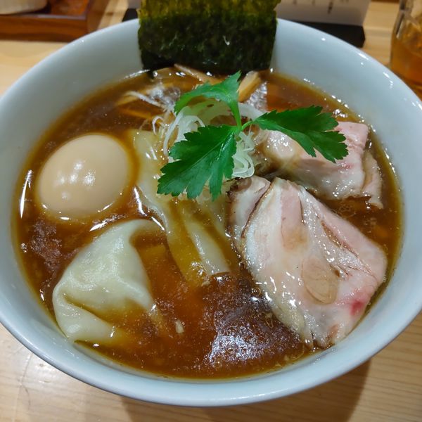 「特製中華そば（￥1,250）＋手もみ平打ち麺変更（￥0）」@自家製麺 ロビンソンの写真
