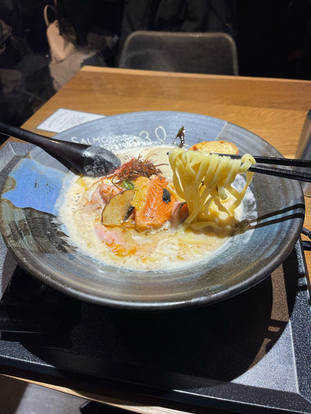 「ポルチーニサーモンラーメン 1080円」@サーモンnoodle3.0の写真