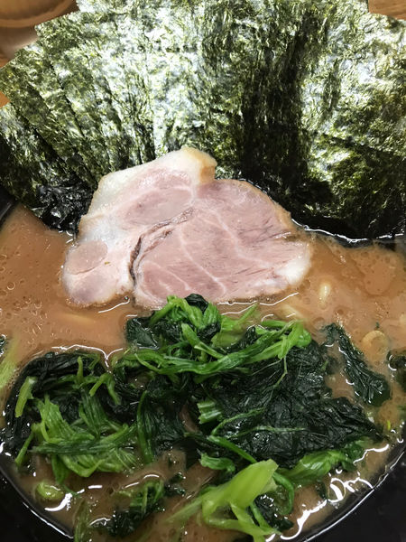 「海苔ほうれん草ラーメン　850円」@麺家 紫極の写真