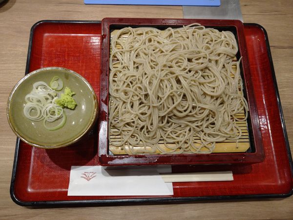 「もり（580円）＋大盛り（230円）」@日本そば 蘭免ん 大森ベルポート店の写真