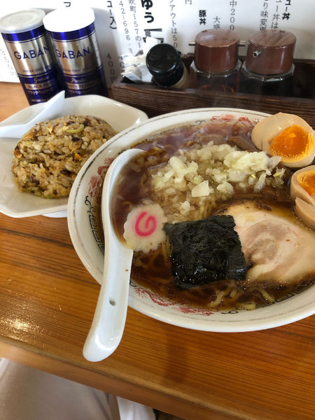 「Aセットラーメン+ミニチャーハン850円大盛味玉各100円」@らーめん おゆうの写真