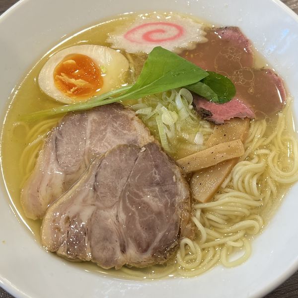 「塩中華そば＋チャーシュー＋餃子５個＋ビンビール」@ジビエラーメン またぎの写真