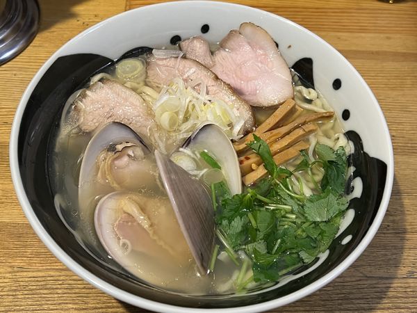 「喜多方ラーメンシリーズ　地蛤スペシャル2個」@麺切り 白流の写真
