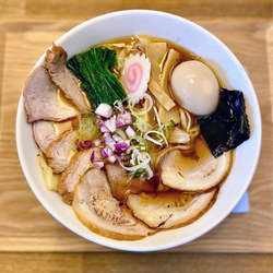 チャーシューワンタン麺