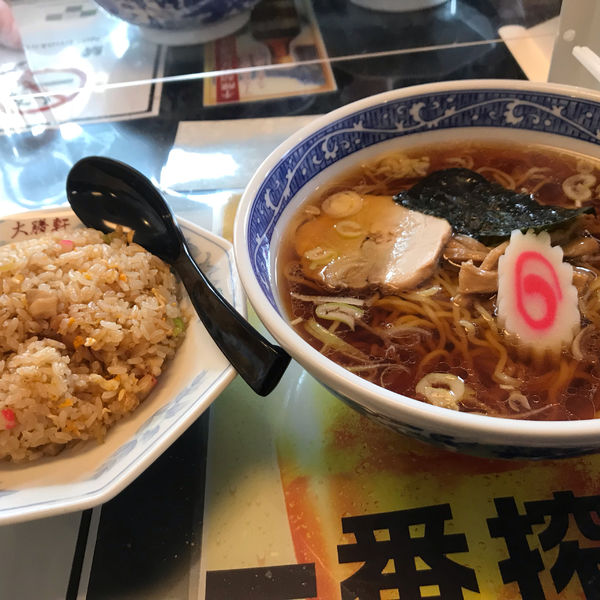 「Aセット（醤油ラーメン➕半チャーハン）」@中華 大勝軒の写真