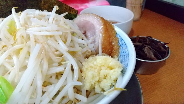 「#ラーメン #780円 #ニンニク #味付き脂 #木耳」@ラーメン ぶぅさんの写真