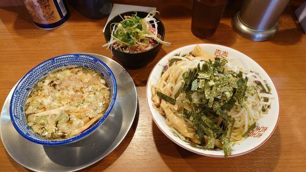 「【限定】坂戸つけめん 900円+ネギチャーシュー丼 150円」@びんびん豚 坂戸店の写真