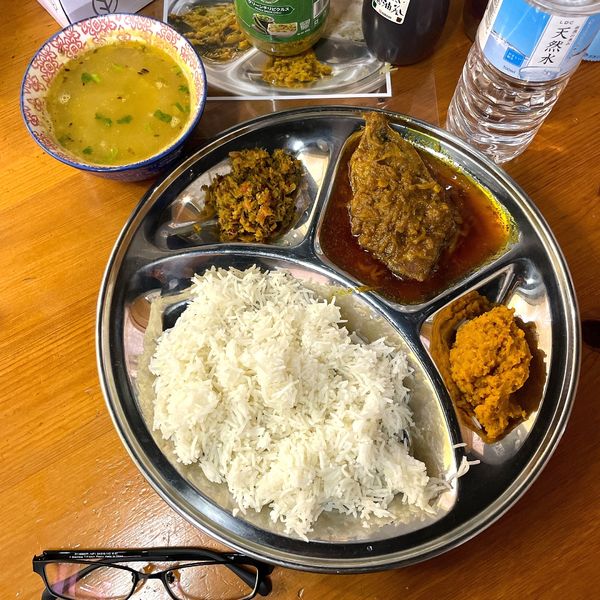 「魚(イリッシュ)カレー」@サルシーナハラルフーズの写真