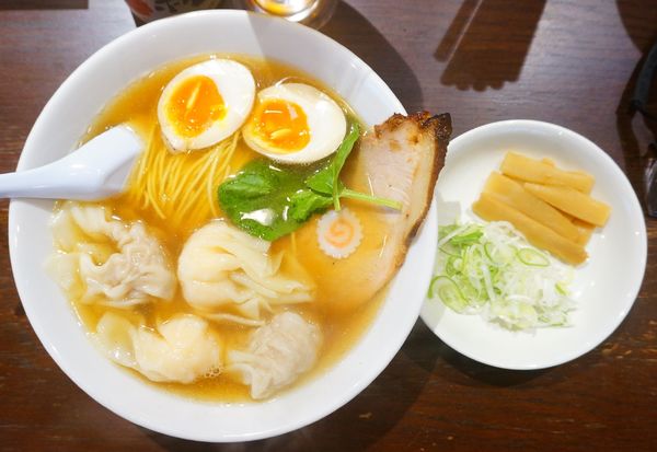 「ニコニコそば＋半熟玉子＋オリオン ザ・ドラフト」@あんくるていの写真