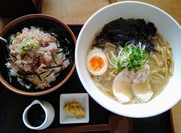 「【限定】鯵のらーめんと鯵の丼のセット ￥970」@和風らーめん 凪の写真