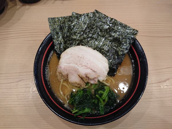 「ラーメン￥650 ライスサービス」@家系 麺場寺井の写真