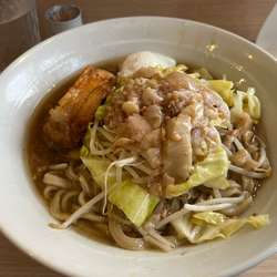 ラーメン300g ﾔｻｲﾏｼｱﾌﾞﾗｶﾗﾒ