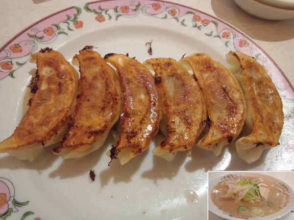 「にんにく激増し餃子　２９７円」@餃子の王将 ポンテポルタ千住店の写真