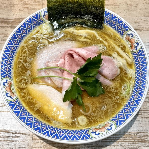 「【気まぐれ限定】煮干し白湯 (中濃) ￥880」@中華そば 四つ葉の写真