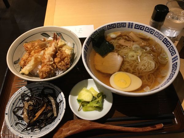 「半ラーメンとミニ天丼」@そば食堂 やぶ信の写真