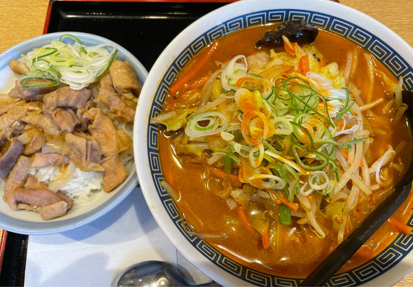 「辛味噌ラーメン　小パンチセット」@山田うどん 相模原中央店の写真