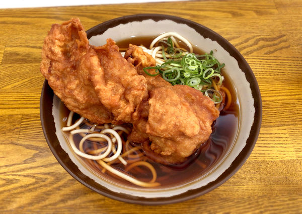 「唐揚げ(1ヶ)そば(470円)」@弥生軒 6号店の写真