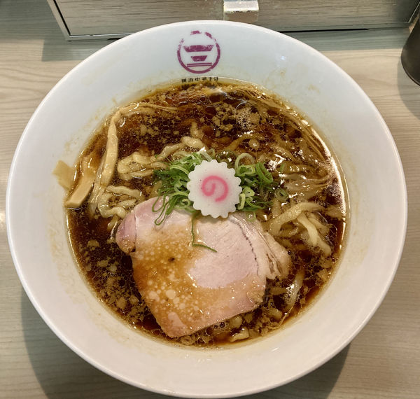 「中華そば 700円」@横浜中華そば 維新商店の写真