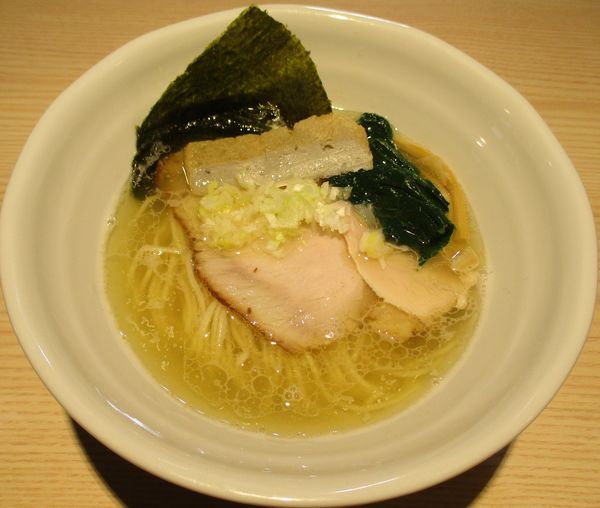 「瀬戸内煮干しラーメン　900円」@瀬戸内中華そば 村上家の写真