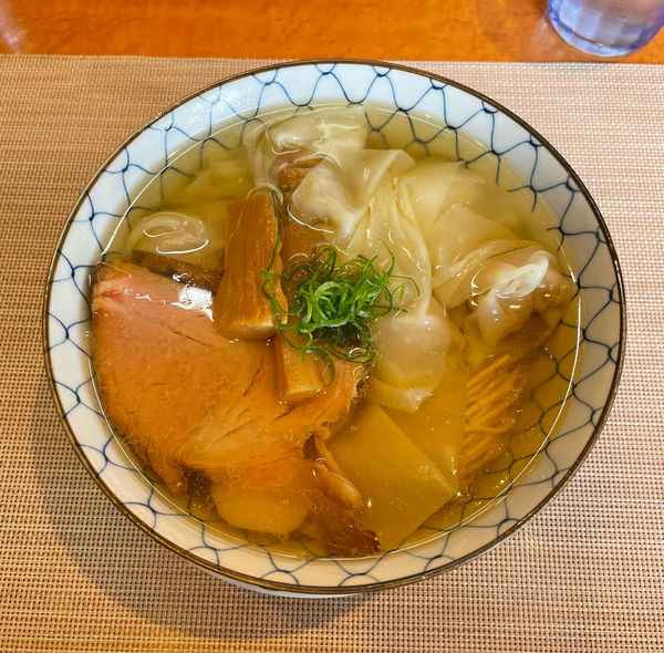 「塩煮干しワンタン中華そば」@柴崎亭の写真