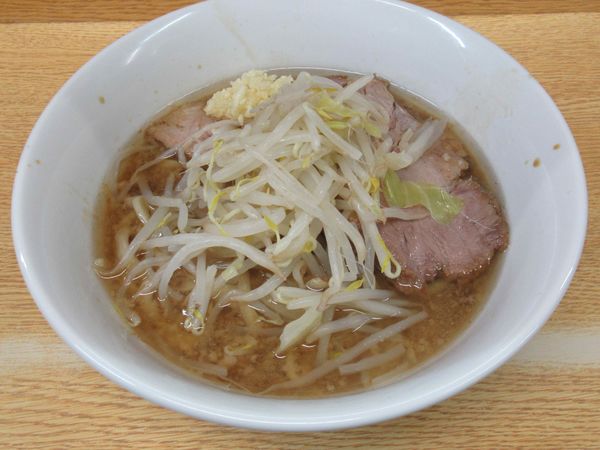 「小ラーメン（麺半分）（800円）」@ラーメン二郎 環七新新代田店の写真