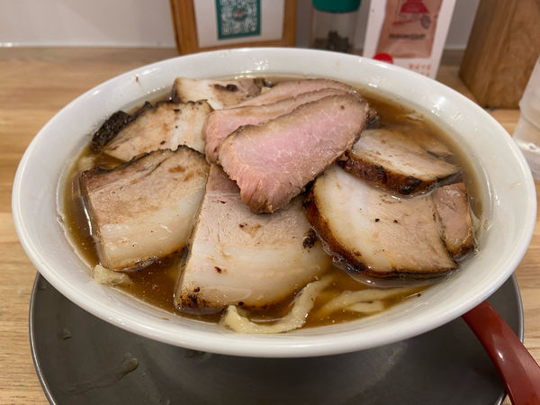 「喜多方肉そば大盛り 1600円」@麺や 七彩 八丁堀店の写真