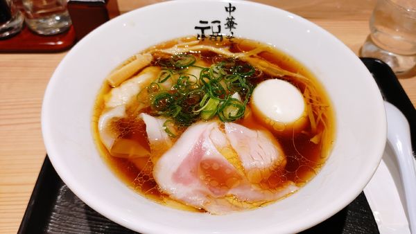 「中華そば 贅の盛り ￥1,170」@極上中華そば 福味 東京駅KITTE店の写真