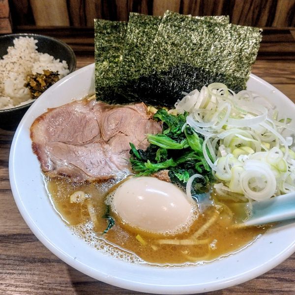 「味玉並盛､ねぎ､油多め」@横浜家系らーめん 五丁目ハウスの写真