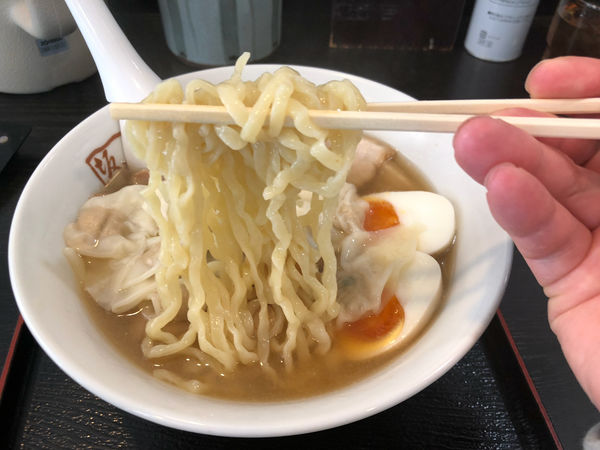 「焼豚ラーメン 味付玉子」@喜多方ラーメン 坂内 高円寺北口店の写真