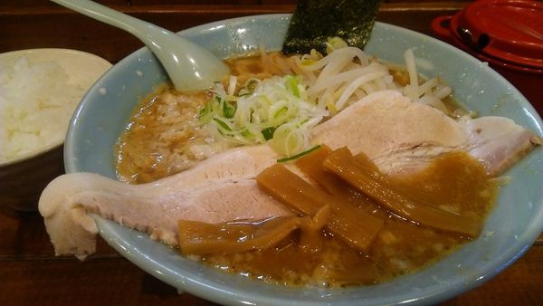 「味噌豚骨らーめん 850円＋ごはん小 100円」@らーめん 馬鹿珍の写真