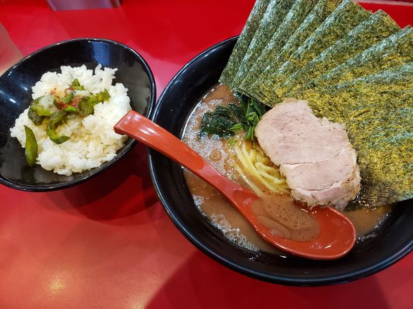 「ラーメン並」@横浜らーめん 龍馬の写真