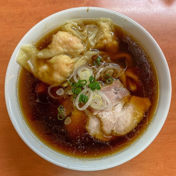 「海老ワンタンメン ¥900 濃口 ¥50」@日陰の写真