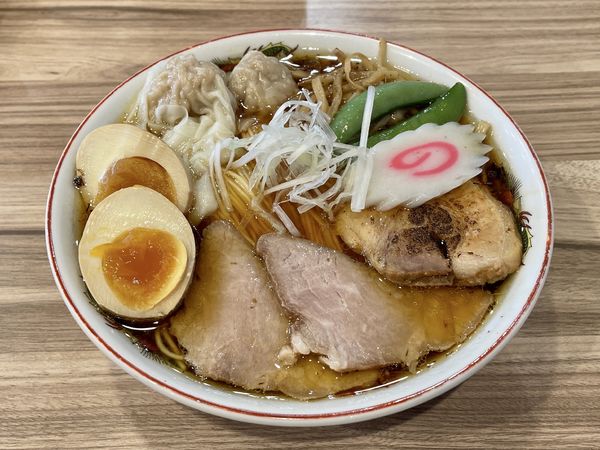 「特製生姜 細麺 大盛 ＋ ワンタン」@くじら食堂 nonowa東小金井店の写真