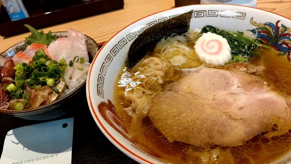「【限定】地鶏ラーメン（900円税込）+Sセット」@幸屋きよまる 総本店の写真