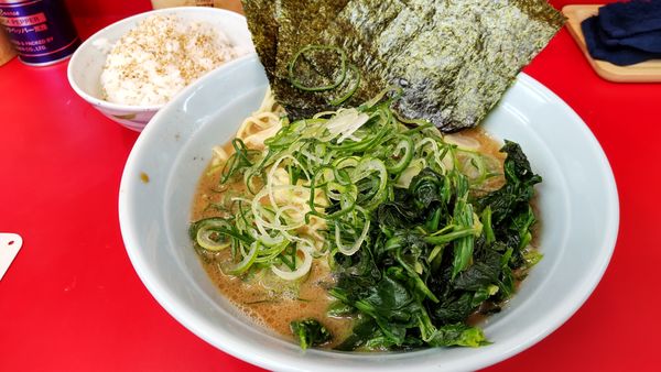 「朝ラー+ホウレン草+のり」@横浜ラーメン 武蔵家 大井町店の写真