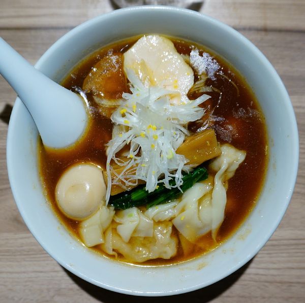 「わんたんめん＋半熟煮卵＋生ビール」@麺や 豊の写真